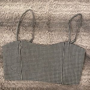 Brandy Melville crop top - never worn